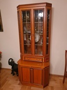 Luksusowa przeszklona witryna w kolorze klon/wisnia