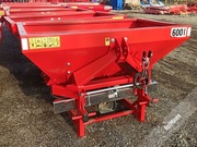 Rozsiewacz do nawozów Strumyk 400 - 600 litrów