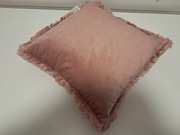 Poduszka dekoracyjna z frędzlami „SMUKEE HOME”, nowa, do sprzedania