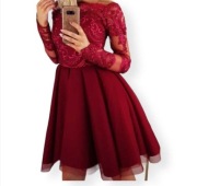 Bordowa sukienka koronkowa