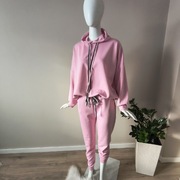 Komplet dresowy. 95%wiskoza. Super model 