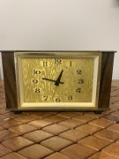 Mołnia-zegar kominkowy.