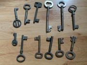 Komplet starych kluczy 12 szt