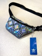 Holograficzna nerka Adidas