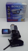 Kamera Sony DCR-TRV330E + karta i kabel IEEE1394 + aku NP-FM91 + kasety