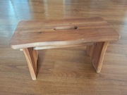 Stołek,  krzesełko, podnóżek sosnowy