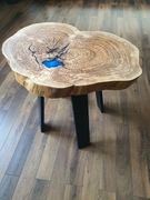 Stolik kawowy plaster drewna z żywicą