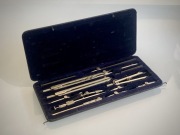 Zestaw Kreslarski Cyrkle Lata 60 PRL Vintage Antyk Kolekcjonerski NRD