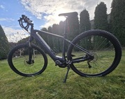 SCOTT SUB eride 30  NISKI PRZEBIEG 200 KM sprzedam lub zamienie na zwykly