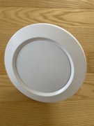 Maskownica otworu wentylacyjnego - osłona - biała rozeta