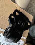 Tuleja wahacza Prawy Przód OE Ford