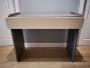 Toaletka Vox piękna i prosta