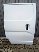 NV200 DRZWI PRZESUWNE PRAWE KPL. 2018r