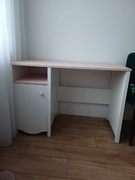 Biurko dziewczece.
