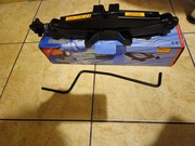 Lewarek samochodowy + trójkąt ostrzegawczy