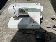 MASZYNA DO SZYCIA domowa mechaniczna 38 programów szycia Łucznik Ewa II