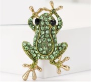 BROSZKA PRZYPINKA ZAWIESZKA SZMARAGDOWA ŻABA ŻABKA ZIELONA Z CYRKONIAMI