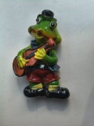 Magnes z żabą muzykiem