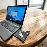 Laptop HP 15,6” AMD Ryzen3 2.6 GHz 8GB SSD 256 GB DVDR Win11 super Stan