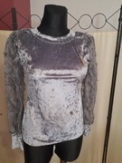 Bluzka welurowa srebrna z połyskiem rękawy piórka mieniace gratis broszka