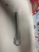 Toyota corolla E21 oryginał , nowe ucho do holowania , zaczep , hak