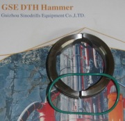 Pierścień + O-Ring do GSE-DHD340 DTH młot dolny (4”) x 2 3/8” API Reg pin.