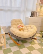 Ekskluzywny fotel bujany Ultra wygodny idealny do salonu tarasu ogrodu.