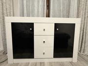 Sprzedam biało-czarną komodę