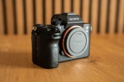 Bezlusterkowiec Sony A7 III Body Stan BDB pudełko zestaw