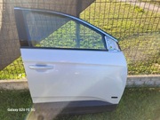 Dzrzwi przednie prawe opel grandland 17-21 kolor KWE Biała perła uszkodzone