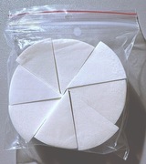 Zestaw 8 trójkątnych gąbeczek do makijażu – nowy, wysokiej jakości