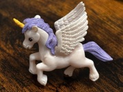 Konik Pegaz z fioletową grzywą figurka