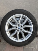 BMW X5 -Felgi z dwoma kompletami  opon w tym zimowe i nowe letnie 
