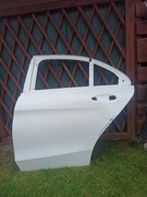 Drzwi lewe tylnie w205 sedan