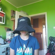 Kapelusz letni typu panama. 