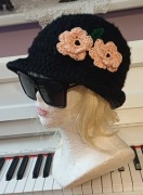 Ciepłe i twarzowe szydelkowe kapelusiki na wiosnę lub jesieńień