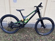 Rower zjazdowy DH Specialized Demo 8 FSR - Karbon, Ohlins, 27.5 L - igła