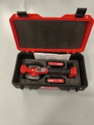 Wibrator do płytek przyssawka wibrująca  ceramika glazura akumulator