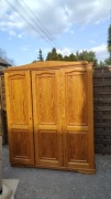 Szafa 3-drzwiowa sosnowa duża 