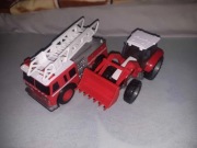 Zabawki straż pożarna dźwięki i sygnały świetlne + traktor + 2 bajki