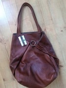 Obniżka TOREBKA ZE SKÓRY NATURALNEJ Z SASZETKĄ 