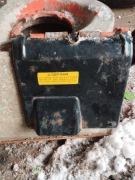 Klapka kosiarki wyrzutu trawy Kubota W5019