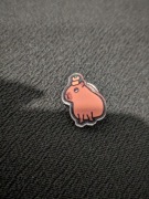 Pin Kapibara z mandarynkami 
