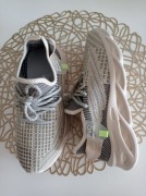 Buty sportowe damskie materiałowe 38 