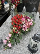 Kompozycje nagrobne i sprzątanie grobów – Warszawa i Ząbki | Wielkanoc