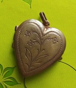 Piękny stary sekretnik 