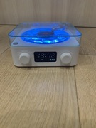 Głośnik łączony z Bluetooth swieci na różne kolory