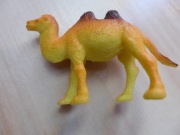 figurka wielbłąd widoczna na foto