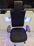 Vitra headline z zagłówkiem 