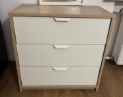 Komoda z szufladami z kolekcji Storklinta marki IKEA